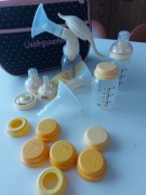 Laktator ręczny dwufazowy Medela Harmony - duży zestaw + kosmetyczka GRATIS