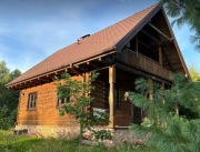 Jednorodzinny całoroczny dom z bali z piwnicą 