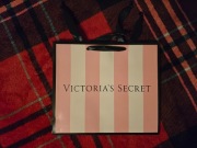 Torebka papierowa Victoria’s Secret M