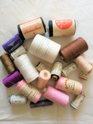 Zestaw nici krawieckich bawełn.i syntet. 21 sztuk
