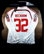 (M) DAVID BECKHAM 32 MILAN 2006/07 z FINAŁU LIGI MISTRZÓW LONG SLEEVE BIAŁY