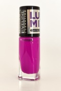 Rozświetlający Lakier do paznokci Eveline Lumi Bloom Fresh Purple neonowy
