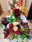 Wiązanka stroik komplet ze sztucznych kwiatów na cmentarz  grób