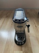 Ciśnieniowy Ekspres kolbowy do kawy Delonghi ec680.m