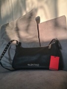 Elegancka czarna torebka Valentino Vesolute