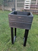 Stojak na kwiaty, kwietnik drewniany czarny