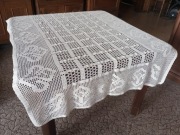 Nowy obrus robiony ręcznie na szydełku 165x92cm