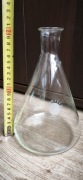 Kolba laboratoryjna stożkowa z lat 80 tych. Poj. 1000ml