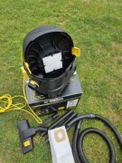 Odkurzacz profesjonalny T11/1 Karcher nowy