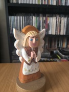 Anioł modlący borowiacki rzeźba drewniana