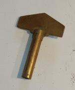 klucz kwadratowy 4mm do nakręcania zegara zegarka budzika motylek 51x35