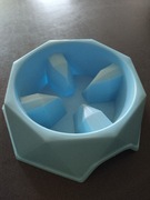 Miska dla psa spowalniającą jedzenie 