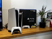 PlayStation w bardzo dobrym stanie + pad