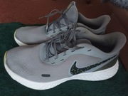 Buty Nike Revolution 5 SE