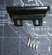 PRZYCISK ZAMYKANIA KLAPY ZATRZASK DELL E6500