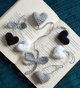 Zestaw serduszek wykonany na szydełku, zakładka do książki,breloki