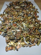 Złom elektroniczny styki 830g styczniki przekaźniki G old piny wtyczki