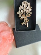 Broszka różowy bukiet- kryształy