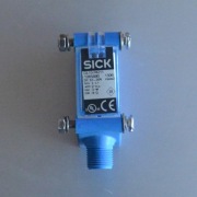 Czujnik fotoelektryczny refleksyjny SICK GL10-P421