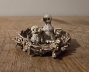 Schleich młode orły orlęta w gnieździe figurka model wycofany z 2011 r.