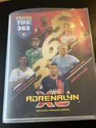 Album z kartami piłkarskimi