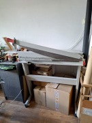 nożyce gilotyna introligatorska RC 710 ręczna na podstawie