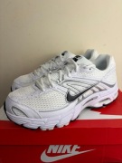 Buty/Sneakersy Nike Air Max Moto 2K IO9279-100