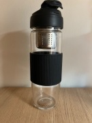 Kubek szklany do herbaty 450 ml z magnetyczny zaparzaczem - Super patent!