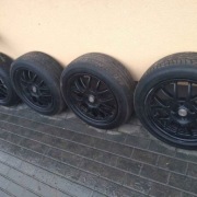 Audi 80 - felgi aluminiowe z oponami 17"