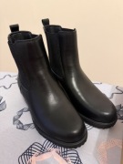 Nowe sztyblety Venezia ze skóry 39