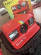 Polaroid Go (czerwony)