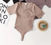Body Modelujące Z Krótkim Rękawem (Jasny beż / L )