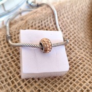 Charms zawieszka złoty kolor cyrkonie do bransoletki elegancka