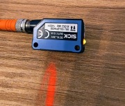 Fotoprzekaźnik refleksyjny Sick WL100-2P4439