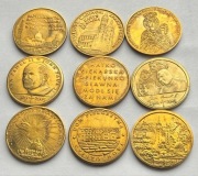 JP II I MIEJSCA SAKRALNE NA NUMIZMATACH MOSIĄDZ