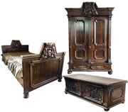 Zestaw zdobionych mebli dębowych do sypialni - łóżko, szafa, skrzynia