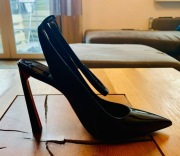 Czarne szpilki paskiem CONDORA-CHRISTIAN LOUBOUTIN