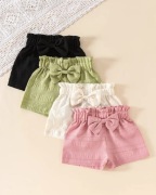 Krótkie spodenki na dziewczynkę. 