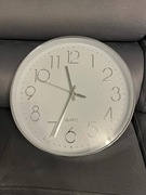 Zegar okrągły ścienny kwarcowy srebrny średnica 31cm