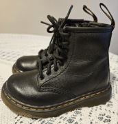 Buciki trzewiki dr Martens r.23 skórzane 