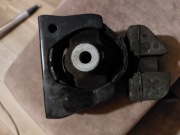 Poduszka silnika TOYOTA AURIS 1.8 HYBRYDA