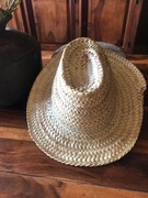 Kapelusz francuski z trawy morskiej