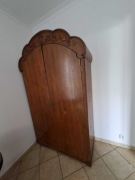 Stara drewniana szafa 