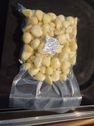 Czosnek obierany na biało harnaś do konsumpcji 0,50kg .