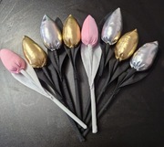 Sprzedam tulipany z materiału w różnych kolorach 