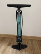 POMPKA ROWEROWA Z MANOMETREM RĘCZNA DO ROWERU PIŁEK SAMOCHODOWA PODŁOGOWA