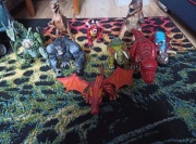 Figurki dinozaurów 