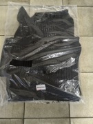 Nowe Oryginalne Dywaniki Gumowe Toyota Corolla Cross PW210-16006