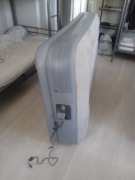 materac dmuchany w stanie nowym!  z pompą elektryczną