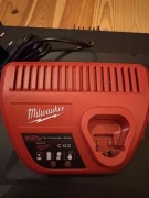 Nowa Ładowarka Milwaukee C12 C + Walizka HD Box Milwaukee M12 FCOT